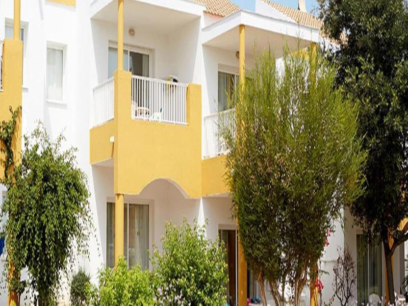Comitas Isla Del Aire Aparthotel Punta Prima  Εξωτερικό φωτογραφία