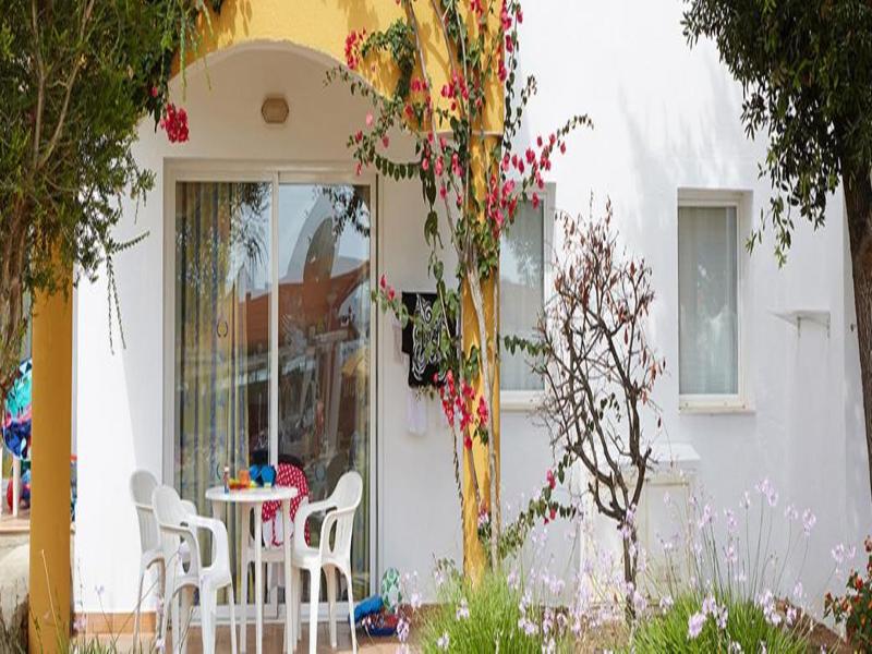 Comitas Isla Del Aire Aparthotel Punta Prima  Εξωτερικό φωτογραφία