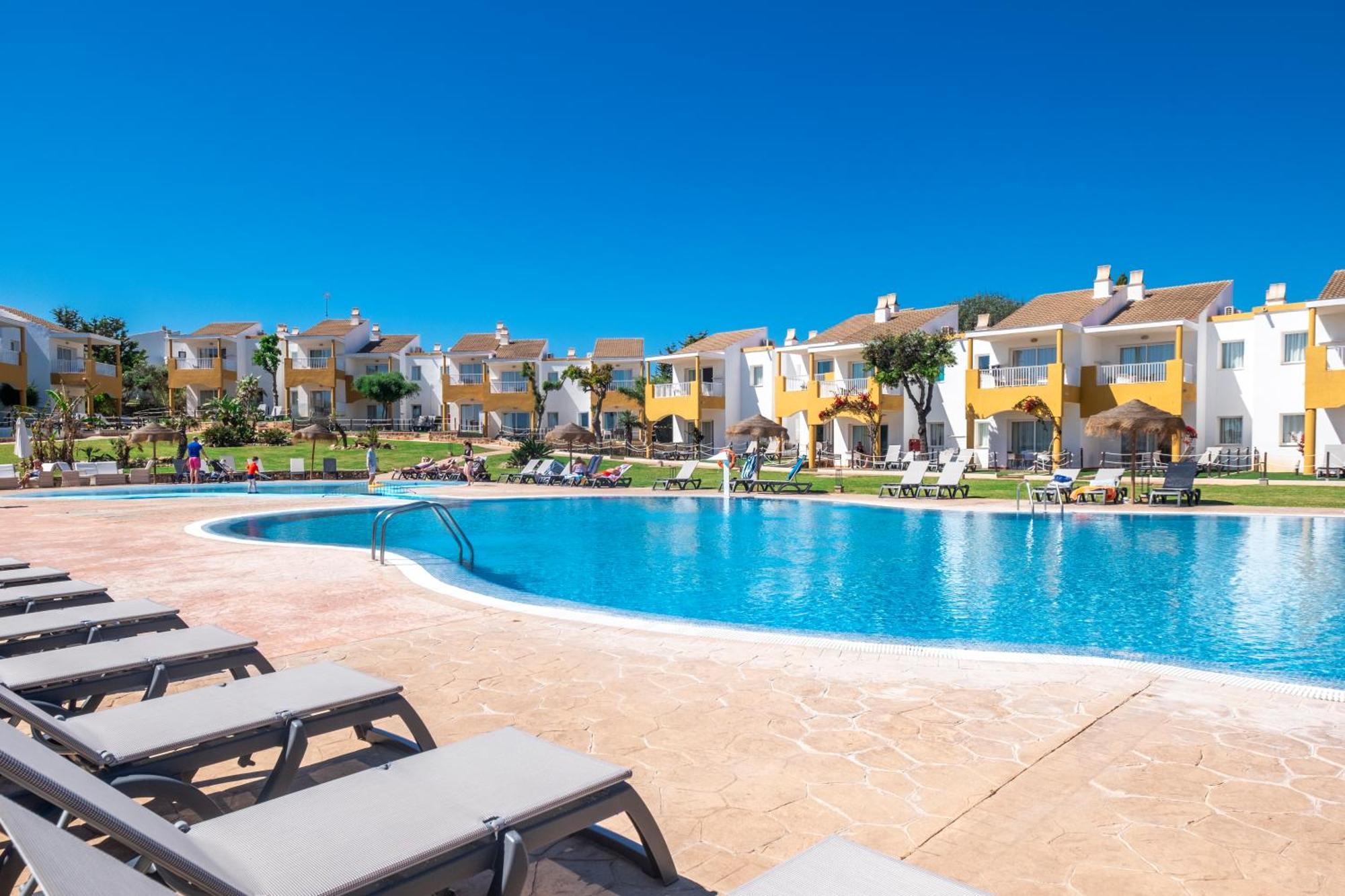 Comitas Isla Del Aire Aparthotel Punta Prima  Εξωτερικό φωτογραφία