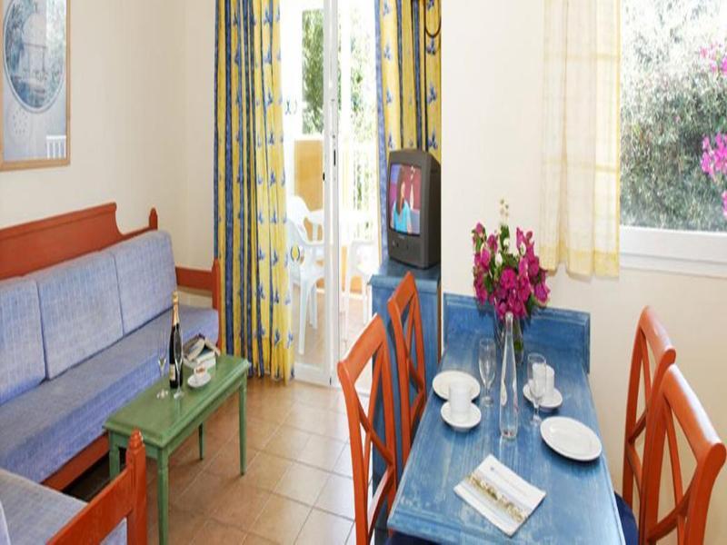 Comitas Isla Del Aire Aparthotel Punta Prima  Εξωτερικό φωτογραφία